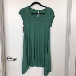 NWT green tunic length top